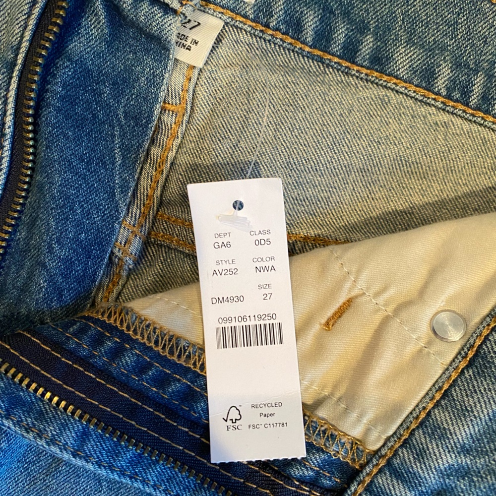 J.Crew women’s high rise denim short in Juniper, size 27